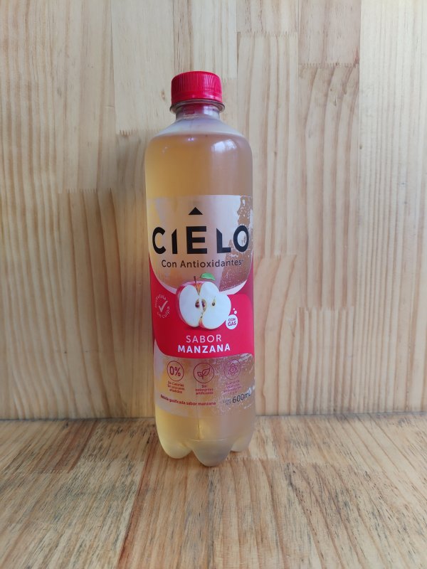 Agua saborizada de manzana